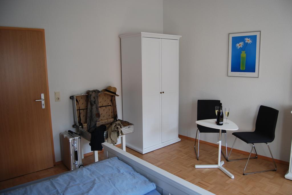 B2-Ferienwohnung Erfurt Pokój zdjęcie